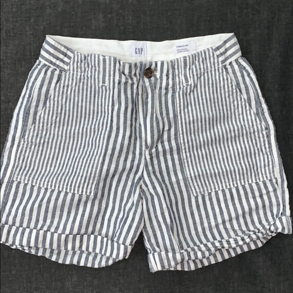 GAP chino shorts